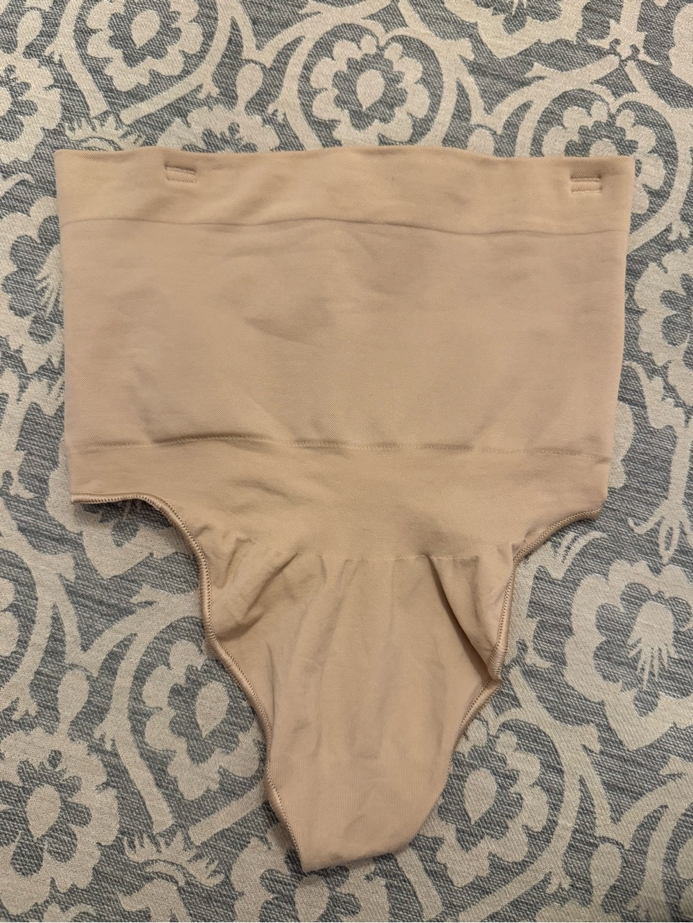 Skims High-Waisted Shaping Thongs in Nude